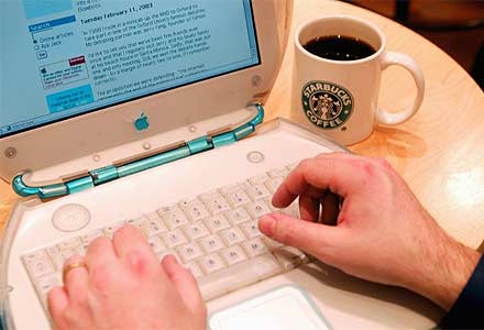 無料のインターネットは遅い！？