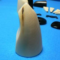 オーダーメイド三線の付属品（象牙のバチ等）　ほぼ完成