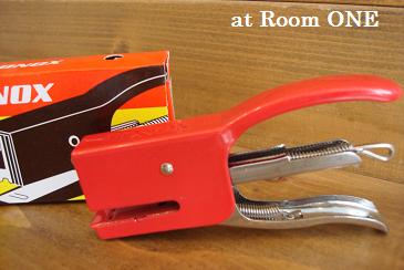 STAPLER