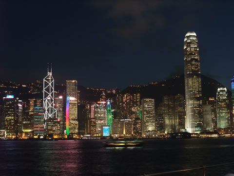 シンフォニー オブ ライツ 九龍から香港島の夜景を観る Awazon