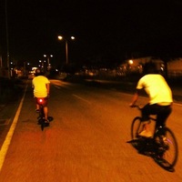 夜の休憩所 2012/07/25 15:31:41