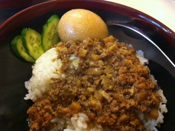 那覇で気軽に本格的台湾屋台料理が楽しめる「旺來」さん