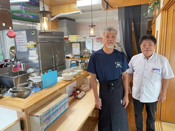 名護市大北ちだもと食堂　琉球新報に取材されました♪