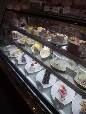 美味しいケーキ屋さん発見♪