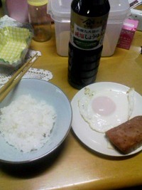 朝ごはん。厚切りポークとヨードラン光。 2009/12/16 08:45:45