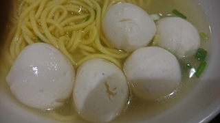 Neeg Ann cityフードコート内「Fishball Noodles」