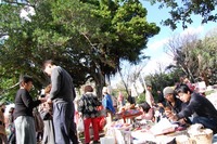 桜坂劇場の手づくりバザーやってます