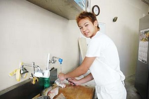 内地の魚専門店「大和」オープン