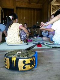 比屋根先生の三線教室 2011/08/10 09:53:13
