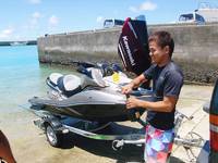 ３００ＬＸの進水式