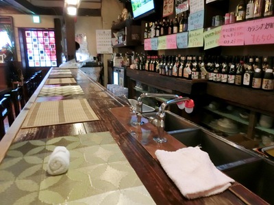 カラオケ居酒屋・美ら島（那覇市安里）