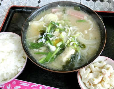 人気の食堂・だるま屋・我謝店（西原町我謝）