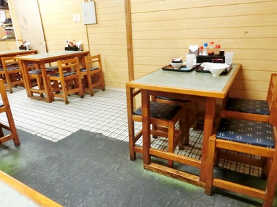 お食事処 三笠 久米店 （那覇市久米・西消防署通り）
