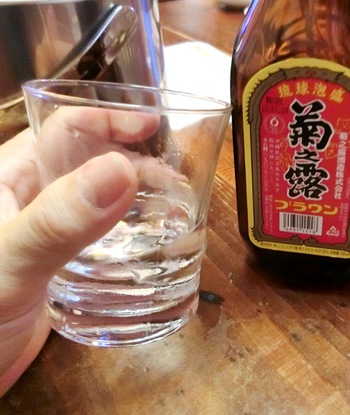 カラオケ居酒屋・美ら島（那覇市安里）