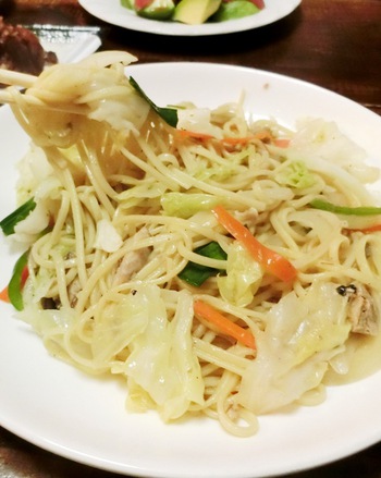 カラオケ居酒屋・美ら島（那覇市安里）