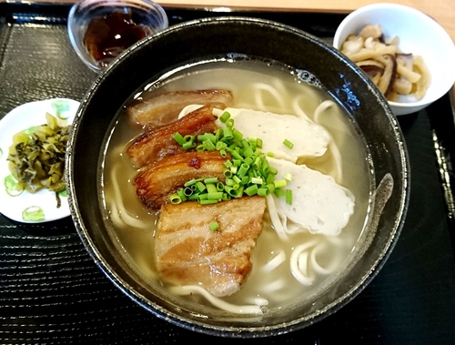 大衆食堂 下町小（那覇市壺屋・太平通り）