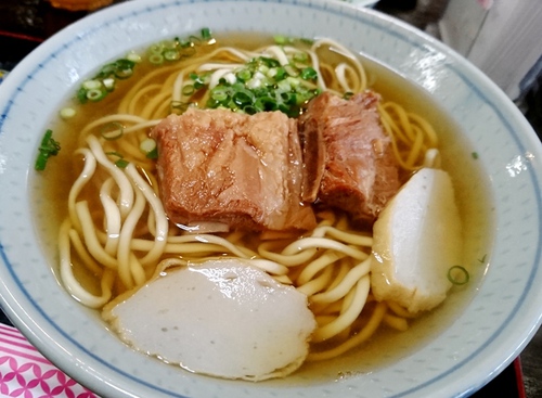 沖縄そば専門店・そば処 天妃そば