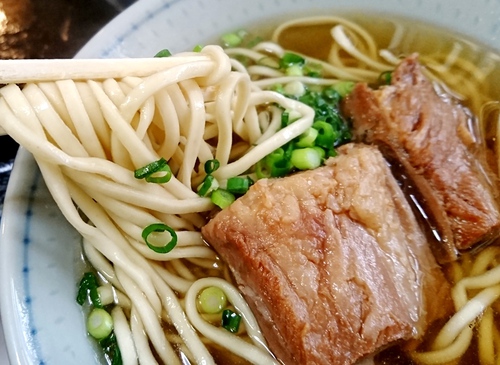沖縄そば専門店・そば処 天妃そば