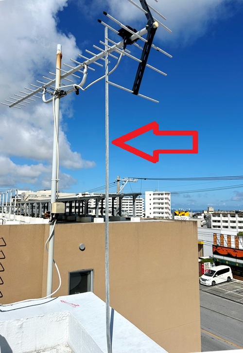 屋上アンテナの回転止め