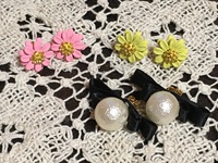 お花のピアス