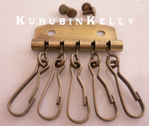 沖縄県の5連キーホルダー金具／アンティーク真鍮色が入荷。