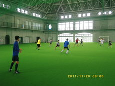 第2回　（おじー）と（わらばー）の6人制サッカー交流試合