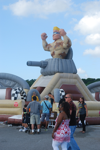 米軍基地のお祭り