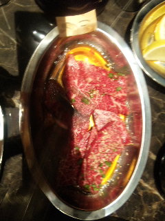 焼肉 続く