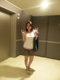 ホテルのプール♪ 2011/06/26 22:17:29