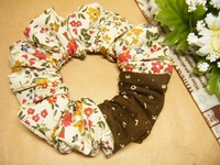 ハンドメイドシュシュ入荷♪ 2012/01/13 21:51:00
