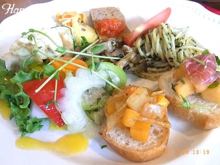 沖縄　子育て　育児　キャラ弁　Happy Obento