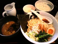 ラーメン、つけ麺、几帳面。 2010/05/18 17:00:08