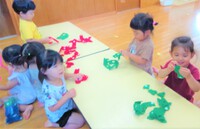 朝の様子＆英会話と園庭遊びです☆