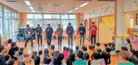 学童の先生が来てくれました☆ 2023/03/15 15:49:38