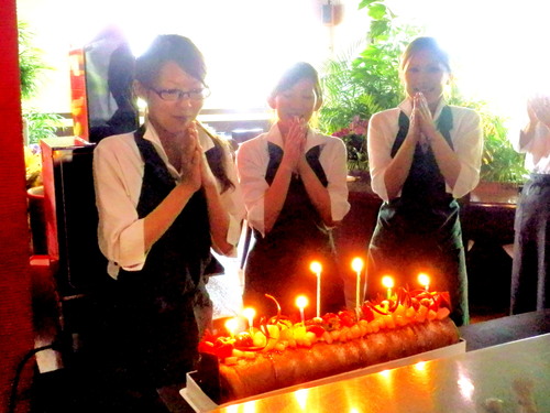 ＨＡＰＰＹ　ＢＩＲＴＨＤＡＹ