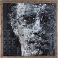 日用雑貨を並べて作られた肖像画