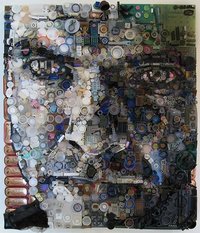 日用雑貨を並べて作られた肖像画