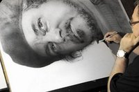写真にしかみえない老人を描いた鉛筆アート