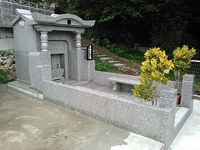 墓4