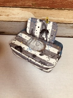咲牛印さんのおむつポーチ　作りました。
