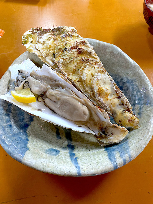 福岡で海鮮丼ランチ