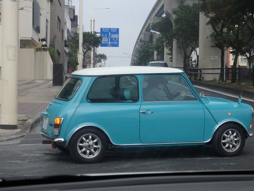 サーフブルーのＭＩＮＩ