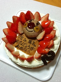 アンパンマン誕生日ケーキ 2012/02/19 15:38:42
