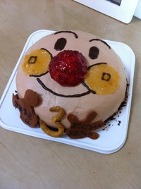 アンパンマン誕生日ケーキ 2012/02/09 14:38:25