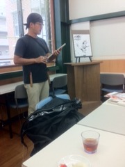 朝の読書会。