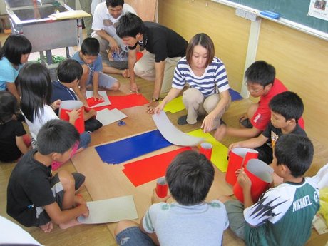 建築士の日　折り紙建築　ｉｎ　坂田小学校