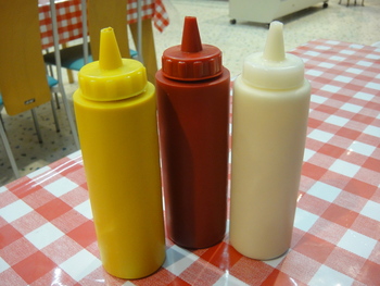 50S　CAFE　（登川）の「コザスペシャルバーガー」