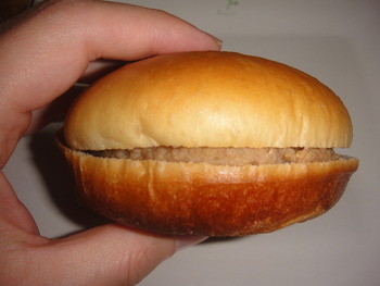 ファミリーマートの「ハンバーガー」「コロッケバーガー」