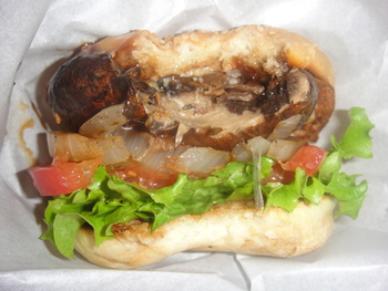 フレッシュネスバーガーのベジタブルバーガー（マッシュルーム）