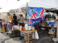 マルカ水産（泊いゆまち）の「マグロステーキバーガー」 2010/05/05 08:16:28